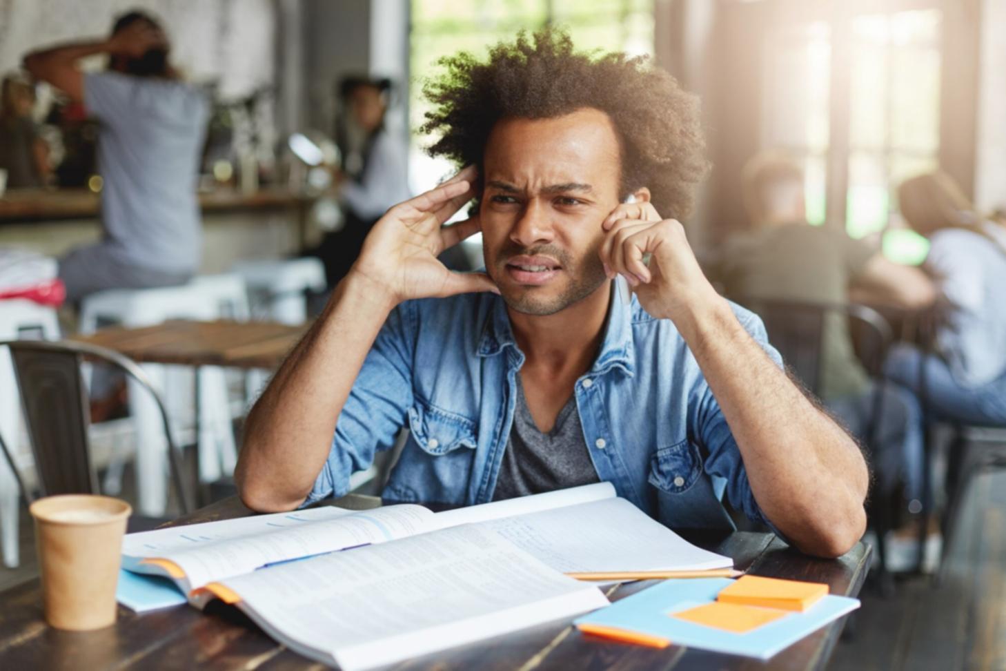 Équipe qwevithagency célébrant les résultats exceptionnels de formation